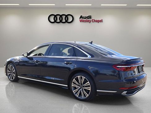 Used 2023 Audi A8 L 3.0T image 3