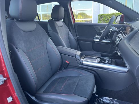 New 2026 Mercedes-Benz GLA 35 AMG 4MATIC image 22