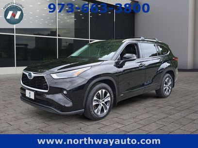 Used 2022 Toyota Highlander XLE