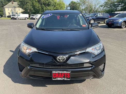 Used 2018 Toyota RAV4 LE w/ All Weather Liner Package AWD/4WD image 8