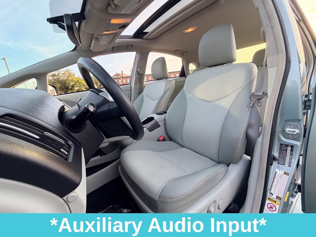 Used 2013 Toyota Prius Four w/ Deluxe Solar Roof Pkg FWD image 20