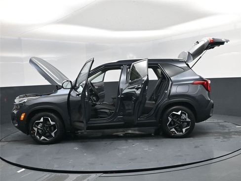 New 2026 Kia Seltos S image 28