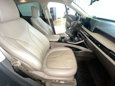 Used 2023 Lincoln Nautilus Reserve AWD/4WD image 37