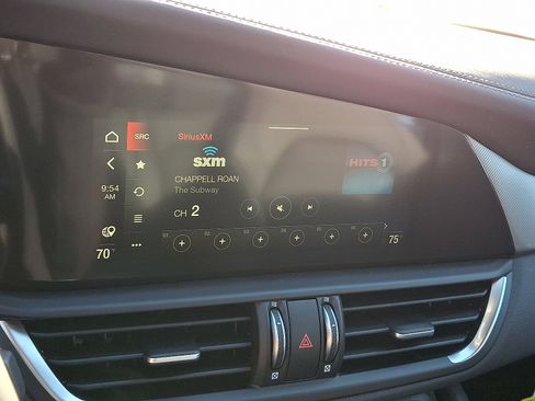 New 2025 Alfa Romeo Giulia AWD image 16