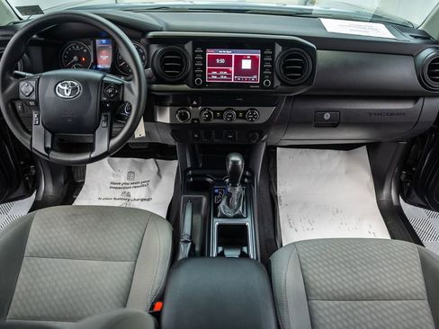 Used 2020 Toyota Tacoma SR AWD/4WD image 18