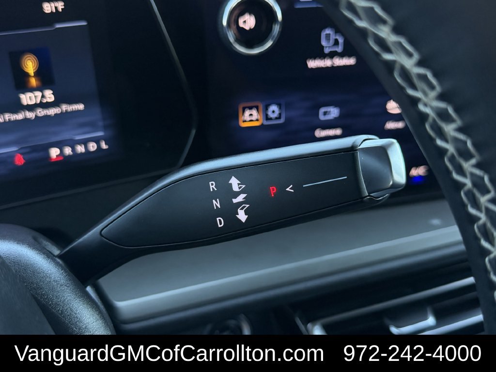 Used 2025 Chevrolet Traverse LT FWD image 19