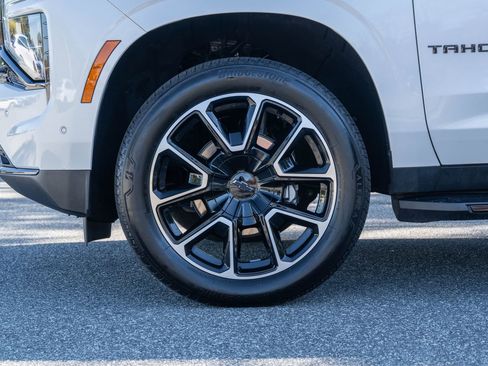 Used 2025 Chevrolet Tahoe RST w/ Comfort Package image 9