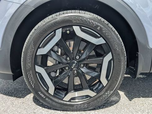 Used 2025 Kia Telluride S FWD image 10