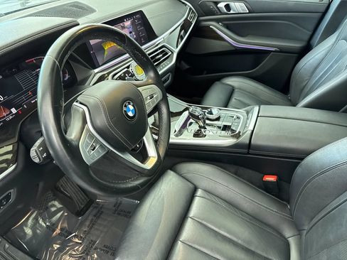 Used 2019 BMW X7 xDrive50i w/ Premium Package AWD/4WD image 9