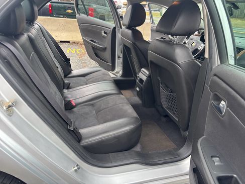 Used 2011 Chevrolet Malibu LT image 25