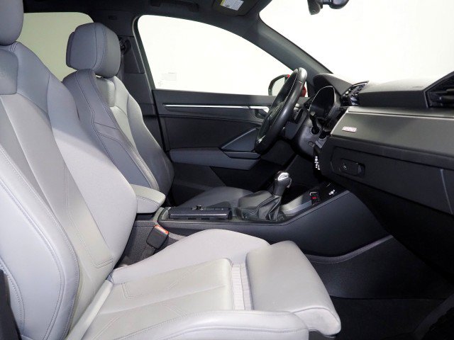 Used 2023 Audi Q3 quattro 2.0T Premium Plus w/ Premium Plus Package AWD/4WD image 15
