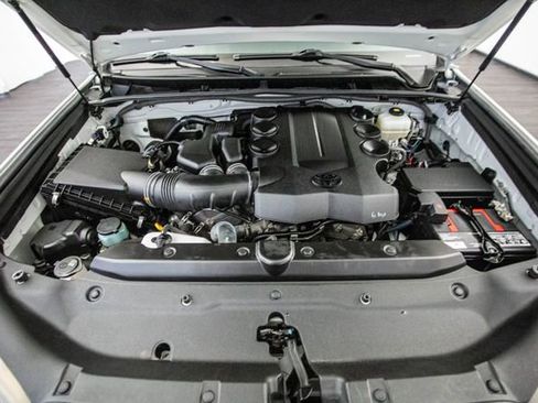 Used 2017 Toyota 4Runner Limited image 13