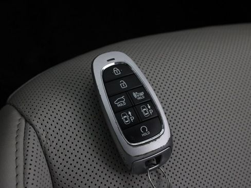 Certified 2022 Hyundai Tucson Limited AWD/4WD image 32