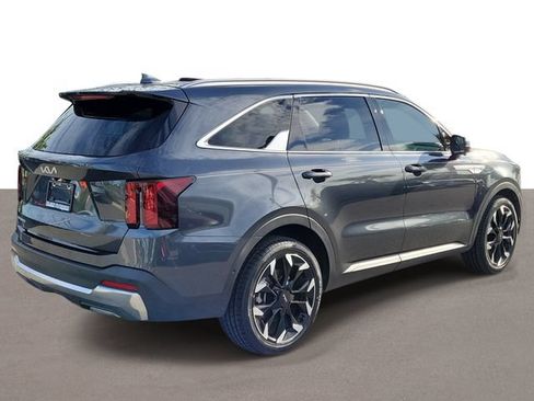 Used 2024 Kia Sorento SX FWD image 4