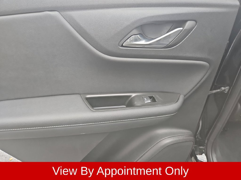 Used 2025 Chevrolet Blazer LT FWD image 26