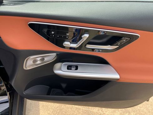 Used 2026 Mercedes-Benz GLC 350e 4MATIC image 18