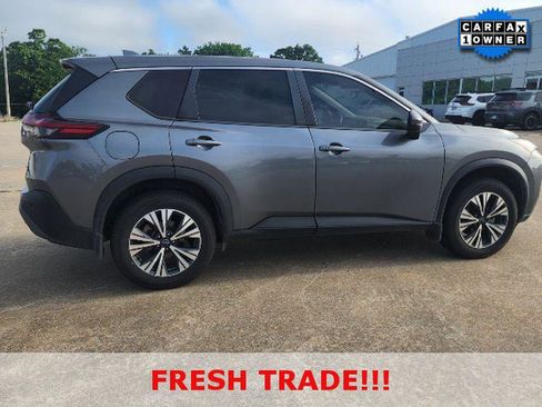 Used 2022 Nissan Rogue SV AWD/4WD image 5