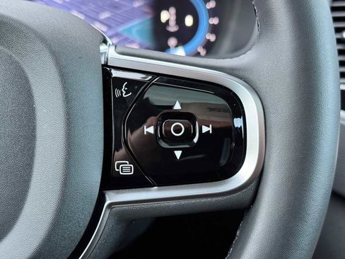 Certified 2025 Volvo XC90 B6 Plus w/ Protection Package Premier image 29