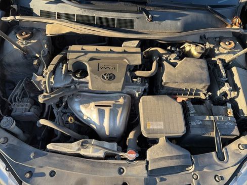 Used 2016 Toyota Camry XLE image 19