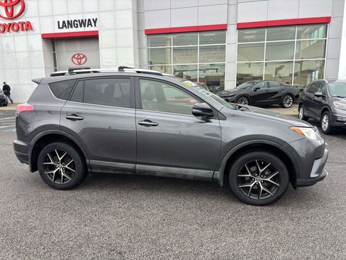 Certified 2016 Toyota RAV4 SE image 2