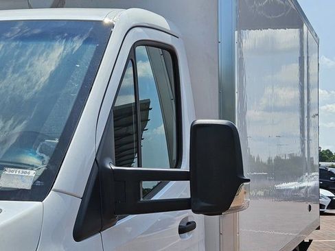 Used 2023 Mercedes-Benz Sprinter 3500 image 9