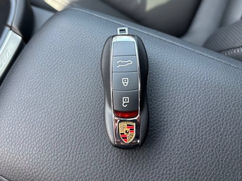 New 2026 Porsche Macan AWD/4WD image 31