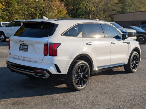 Used 2022 Kia Sorento SX image 9