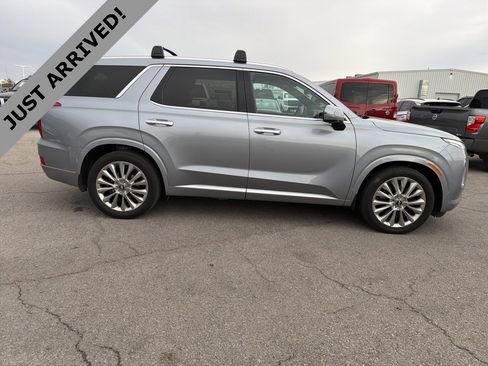 Used 2020 Hyundai Palisade Limited image 4
