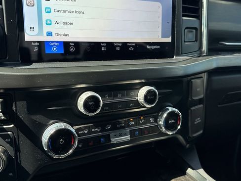 Used 2024 Ford F350 Lariat w/ Lariat Ultimate Package AWD/4WD image 33