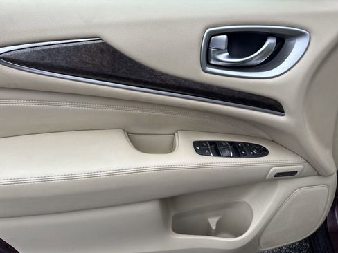 Used 2014 INFINITI QX60 AWD w/ Premium Plus Package image 17