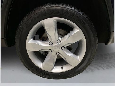 Used 2012 Jeep Grand Cherokee Limited w/ Trailer Tow Group IV image 17