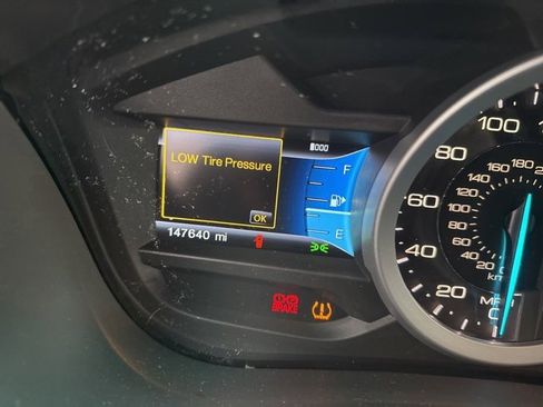 Used 2013 Ford Explorer XLT image 11