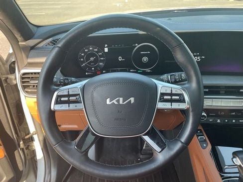 Used 2024 Kia Telluride SX Prestige X-Pro AWD/4WD image 18