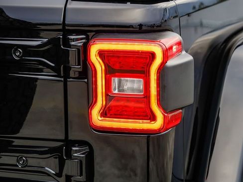 New 2026 Jeep Wrangler Unlimited Rubicon image 10