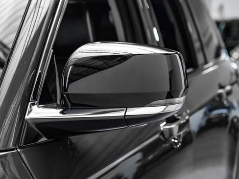 Used 2022 Jeep Grand Cherokee Limited image 39