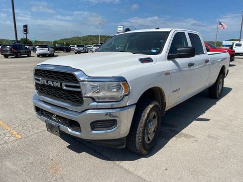 Used 2019 RAM 2500 Tradesman AWD/4WD image 2