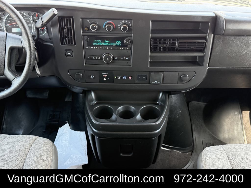 Used 2025 Chevrolet Express 3500 LT w/ LT Preferred Equipment Group RWD image 15