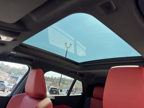 Used 2025 BMW X2 xDrive28i image 29