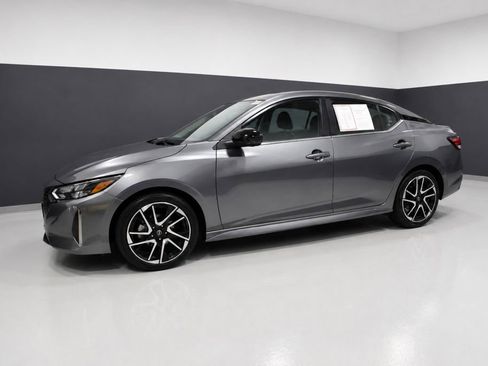 Certified 2024 Nissan Sentra SR w/ SR Premium Package FWD image 2
