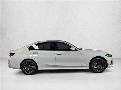 Used 2026 BMW 330i Sedan w/ Convenience Package RWD image 4