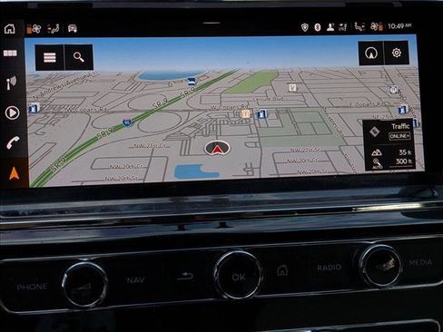 Used 2022 Bentley Bentayga image 12