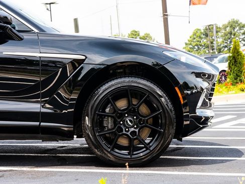 Used 2021 Aston Martin DBX AWD/4WD image 10