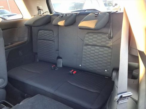 New 2025 Nissan Pathfinder SV image 30