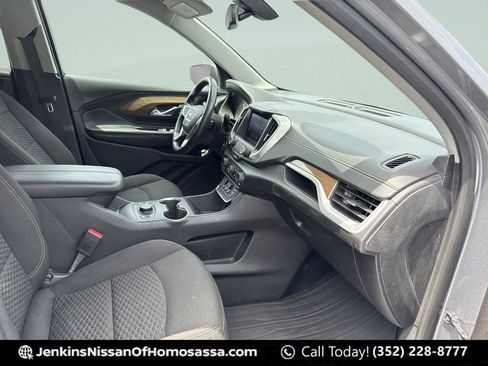 Used 2019 GMC Terrain SLE w/ Driver Convenience Package FWD image 19