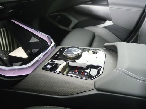 Certified 2025 BMW X3 xDrive30i image 24