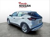 New 2025 Nissan Kicks Play S image 4