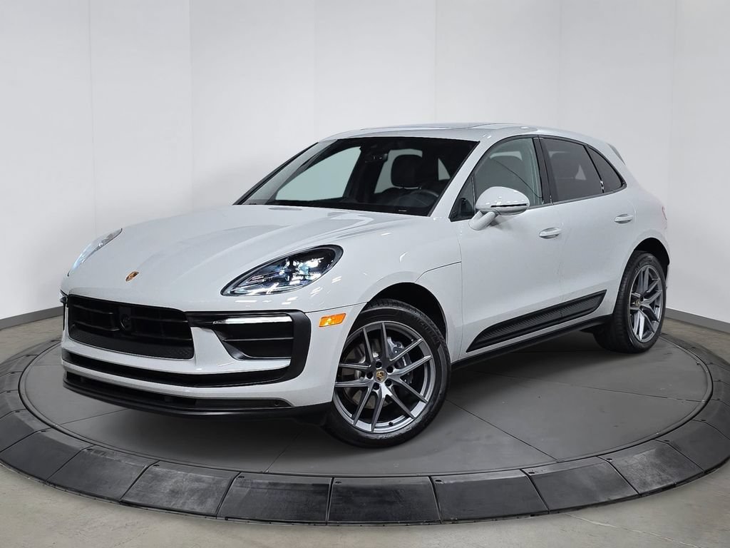 Certified 2026 Porsche Macan AWD/4WD image 1