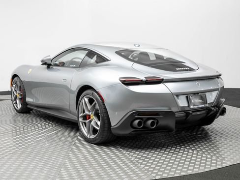 Certified 2024 Ferrari Roma image 3
