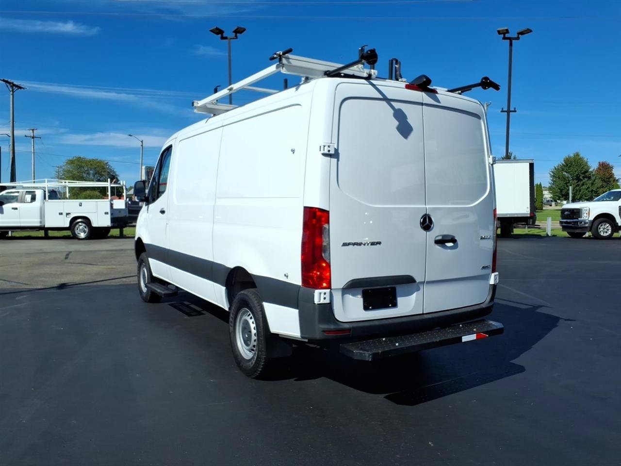 Used 2025 Mercedes-Benz Sprinter 2500 image 7