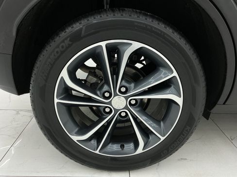 Used 2023 Buick Encore GX Select FWD image 48